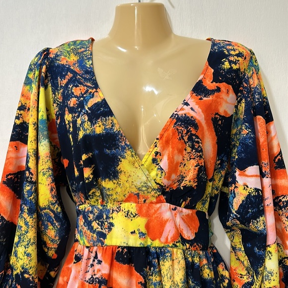 BETSEY JOHNSON WOMEN BLOUSE BELL SLEEVE MULTICOLOR Sz LARGE - Picture 2 of 14